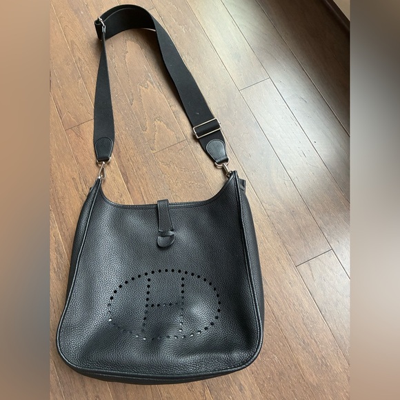 Hermes Black Leather Messenger Bag - Picture 2 of 13